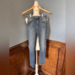 🔥BUY TWO GET ONE 50% OFF🔥
*Discount applied when you create a bundle*